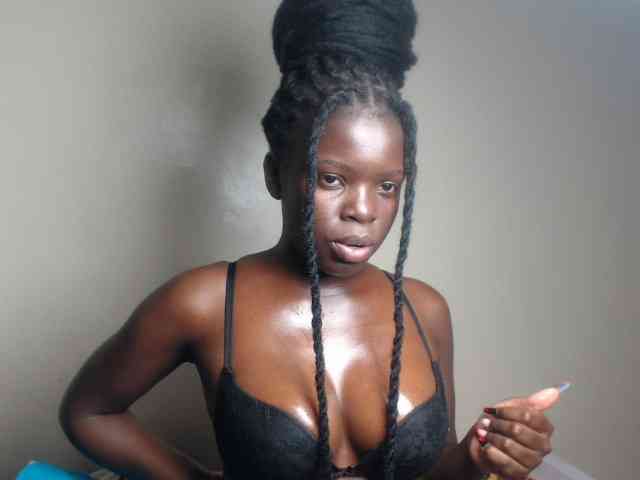 Petitebeauty webcam