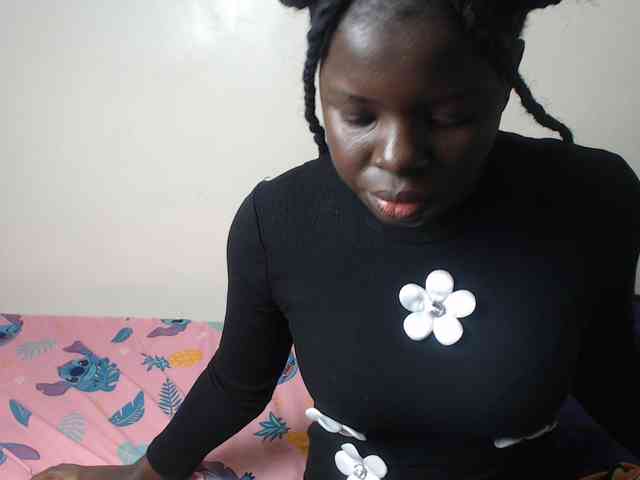 Petitebeauty webcam