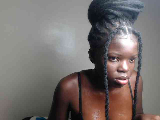 Petitebeauty webcam