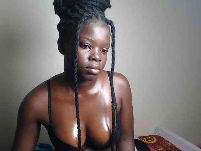 Petitebeauty webcam