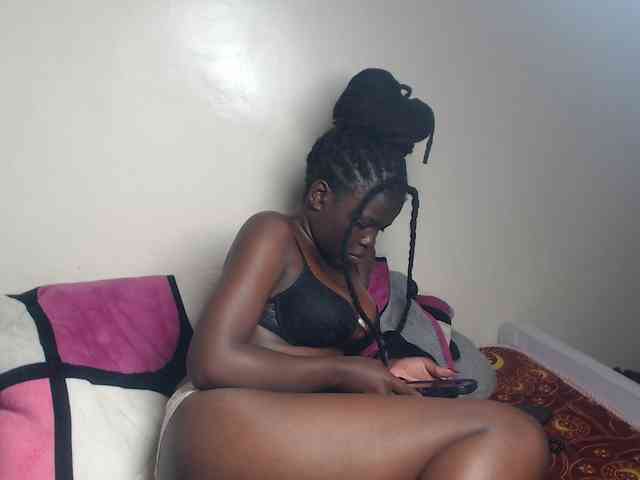 Petitebeauty webcam