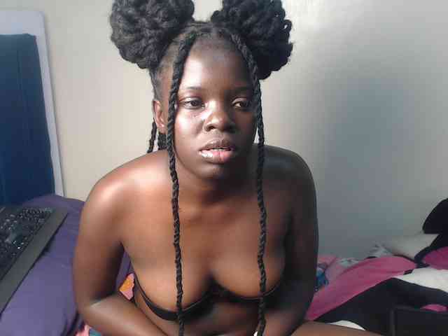 Petitebeauty webcam