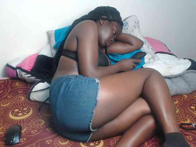 Petitebeauty webcam