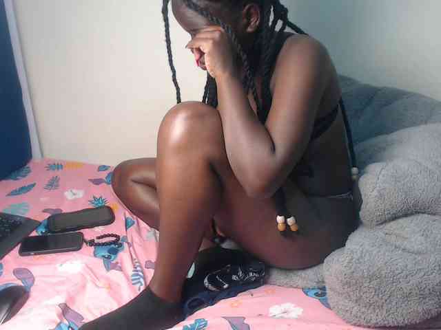 Petitebeauty webcam