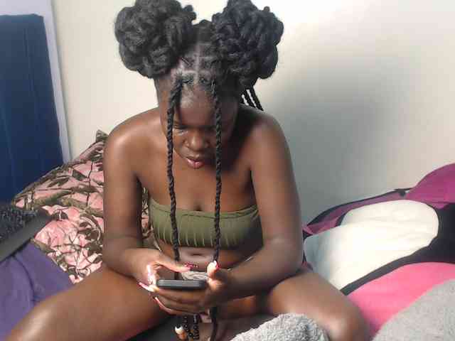 Petitebeauty webcam