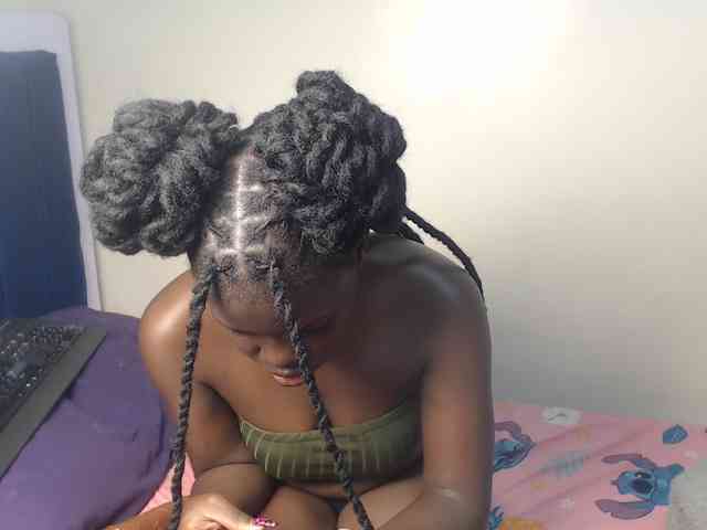 Petitebeauty webcam