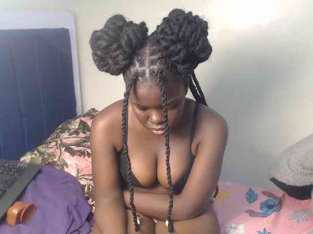 Petitebeauty webcam