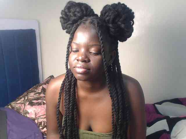 Petitebeauty webcam