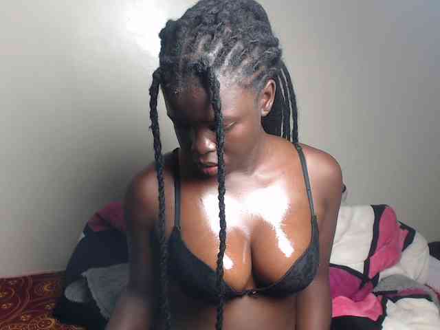 Petitebeauty webcam