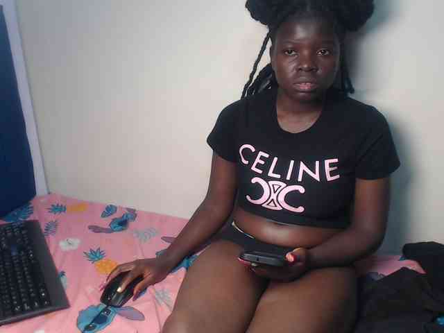 Petitebeauty webcam