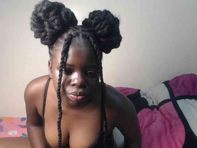 Petitebeauty webcam