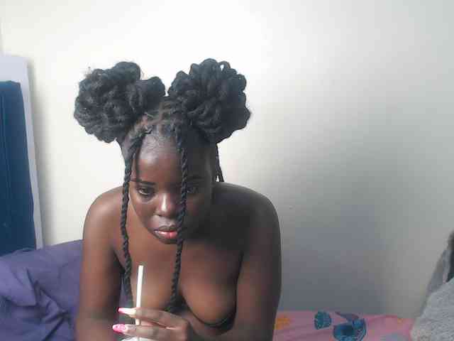 Petitebeauty webcam