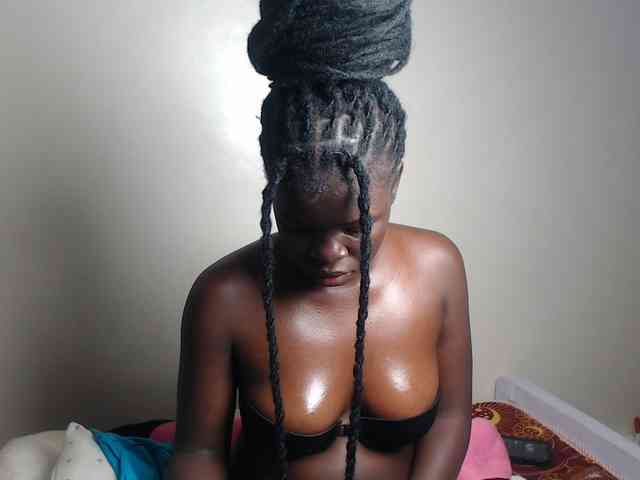 Petitebeauty webcam