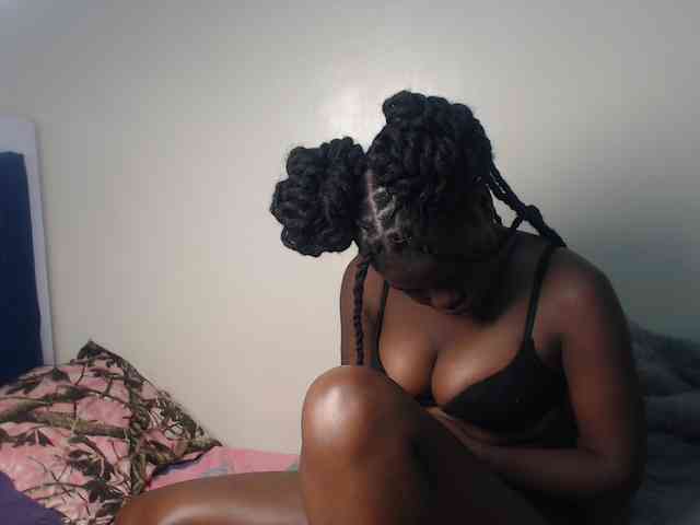Petitebeauty webcam