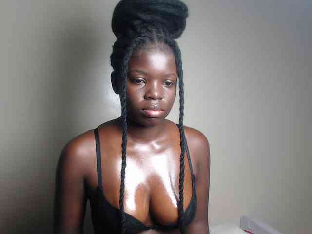 Petitebeauty webcam