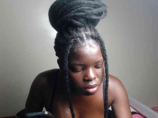 Petitebeauty webcam
