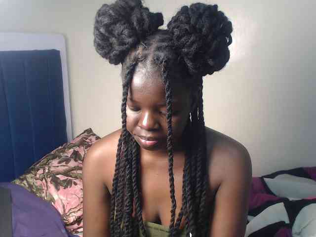 Petitebeauty webcam