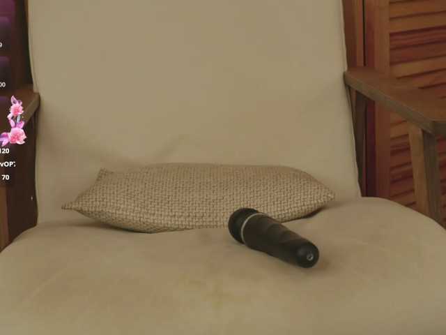 SkyNyxx live cam on BongaCams