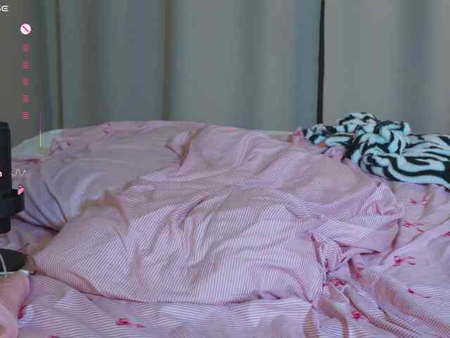 SkyNyxx Live Webcam on BongaCams