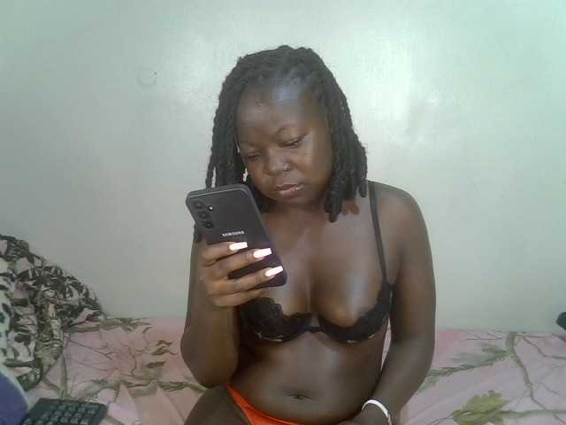 Ebonycherry live cam on BongaCams