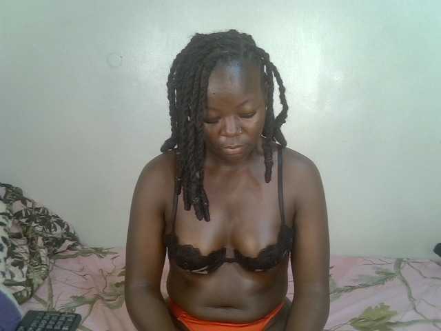 Ebonycherry live cam on BongaCams