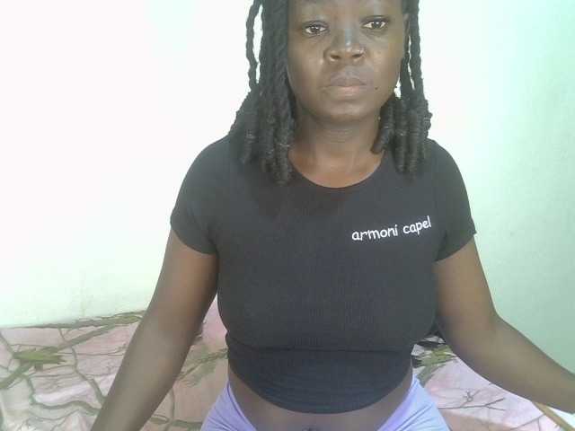 Ebonycherry live cam on BongaCams