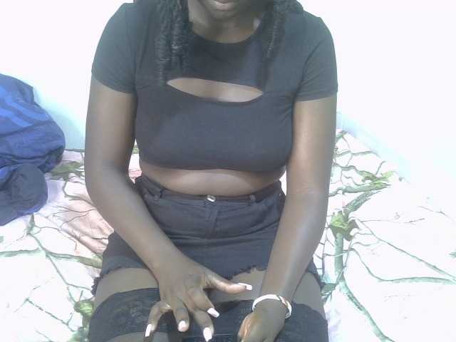 Ebonycherry live cam on BongaCams