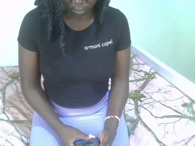 Ebonycherry live cam on BongaCams