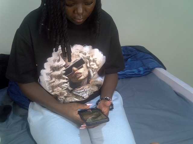 Ebonycherry live cam on BongaCams