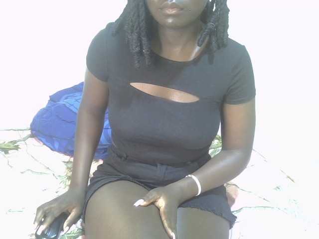 Ebonycherry live cam on BongaCams