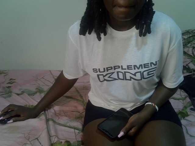 Ebonycherry live cam on BongaCams