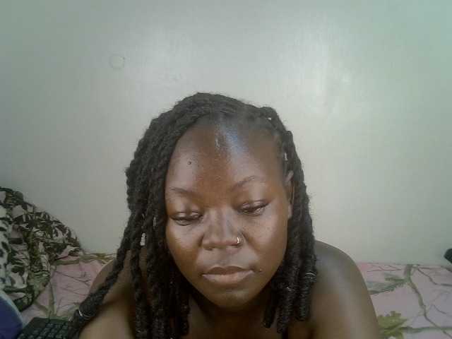 Ebonycherry live cam on BongaCams