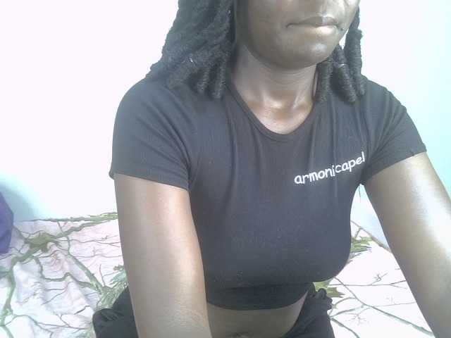 Ebonycherry live cam on BongaCams