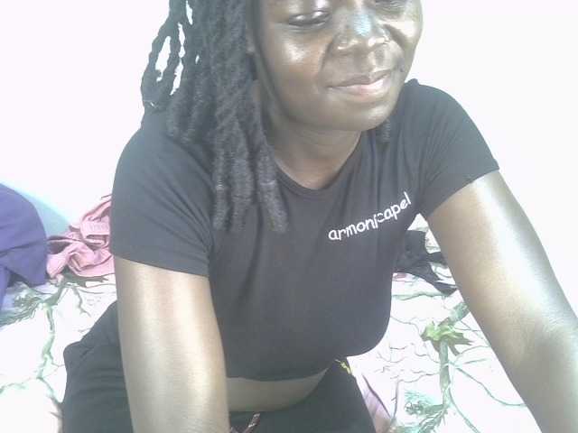 Ebonycherry live cam on BongaCams