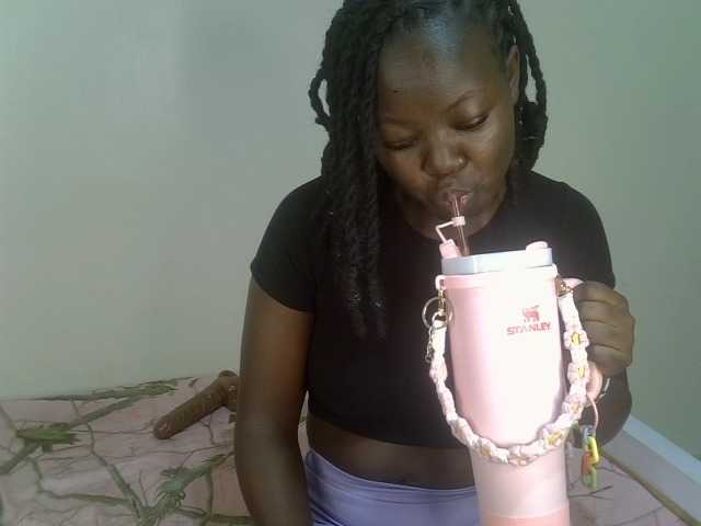 Ebonycherry live cam on BongaCams