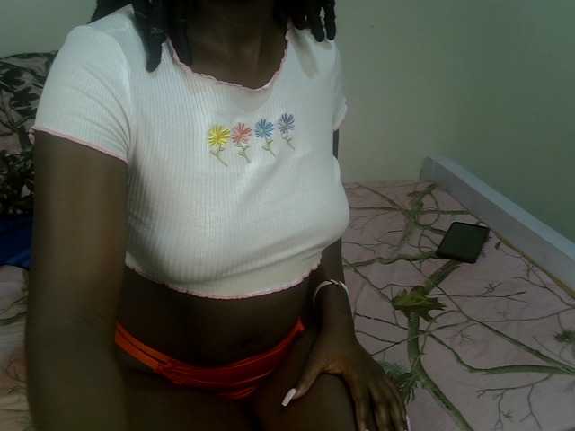 Ebonycherry live cam on BongaCams