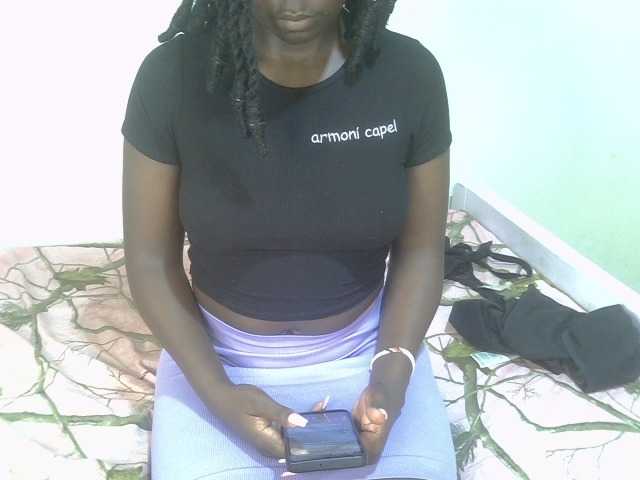 Ebonycherry live cam on BongaCams