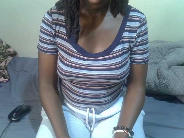Ebonycherry live cam on BongaCams