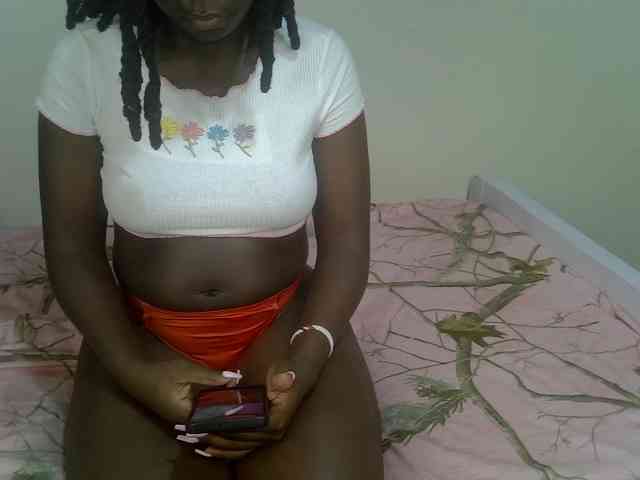 Ebonycherry webcam
