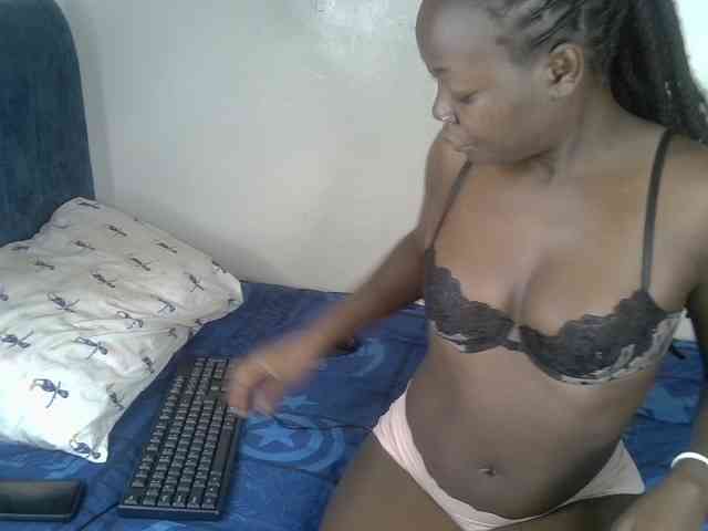 Ebonycherry webcam