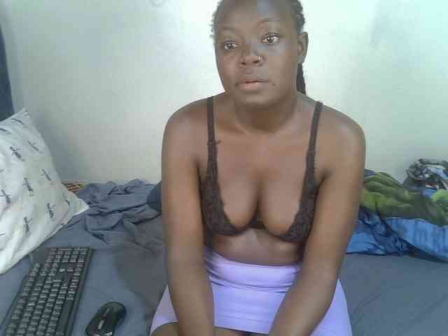 Ebonycherry webcam
