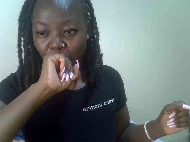 Ebonycherry webcam