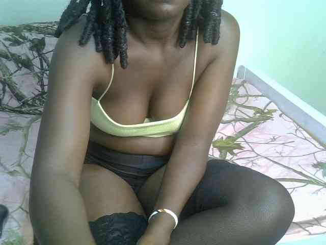 Ebonycherry webcam