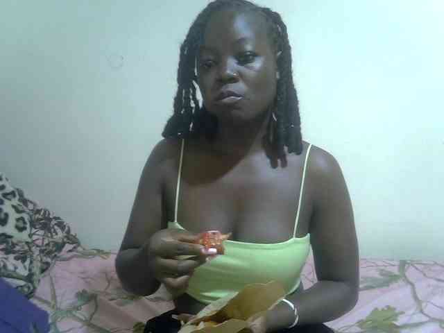 Ebonycherry webcam