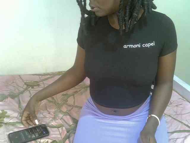 Ebonycherry webcam