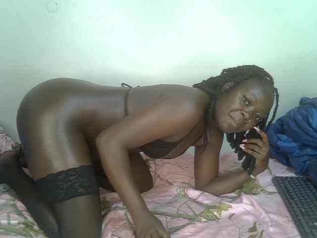 Ebonycherry webcam