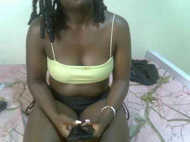 Ebonycherry webcam