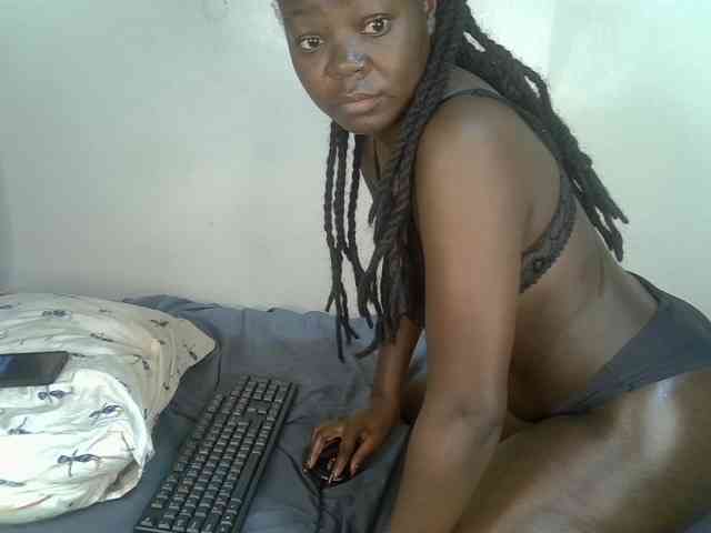Ebonycherry webcam