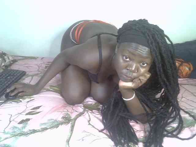 Ebonycherry webcam