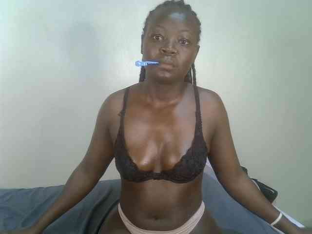 Ebonycherry webcam